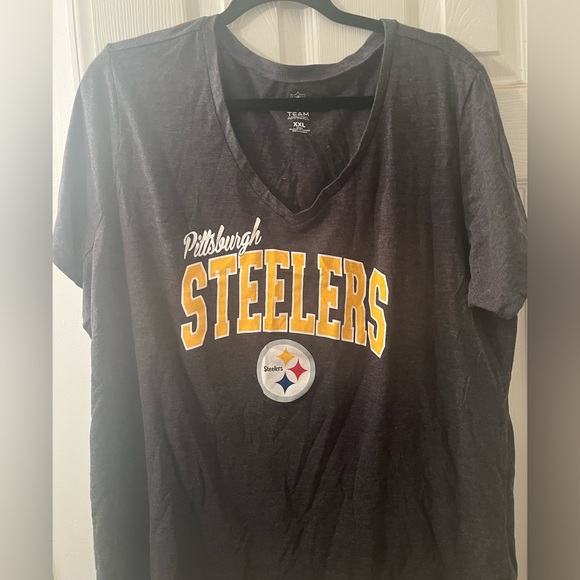 NFL Tops - XXL NFL Pittsburgh Steelers Women's Black Tee